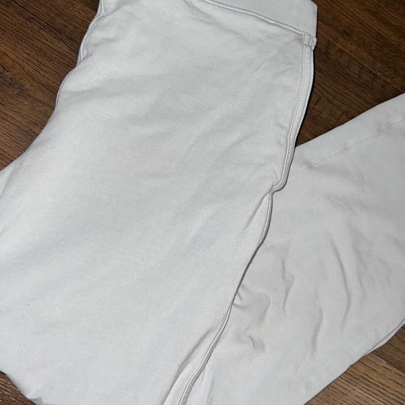 38. Lululemon Every Moment Pant 26" - Picture 2 of 11